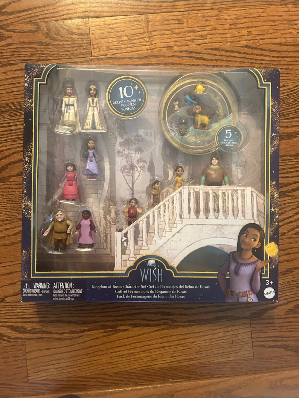 Disney Wish Kingdom of Rosas Character Set - Purple and White Figures